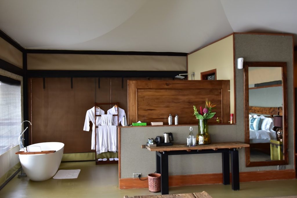 The Cliff – Nakuru, Kenya